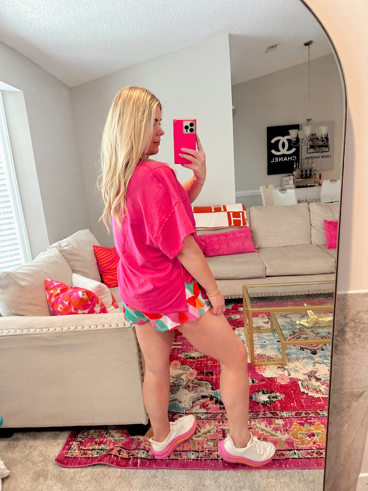 POCKET FULL OF PINK TEE